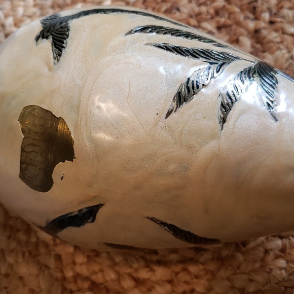 Brass 12in home Decor vase - Picture 4 of 6